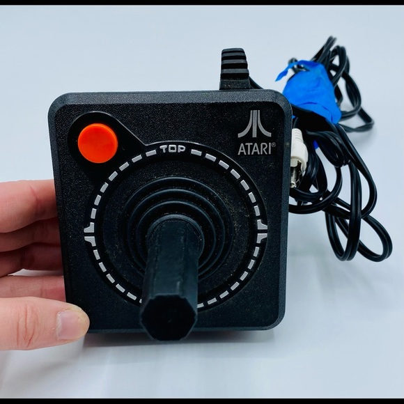 Jakks Pacific Atari Plug and Play 10 Games in 1 TV Game 2002 - Picture 3 of 6